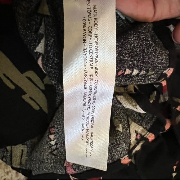 EUC Ariat Black Patterned Women's Blouse - Picture 6 of 6